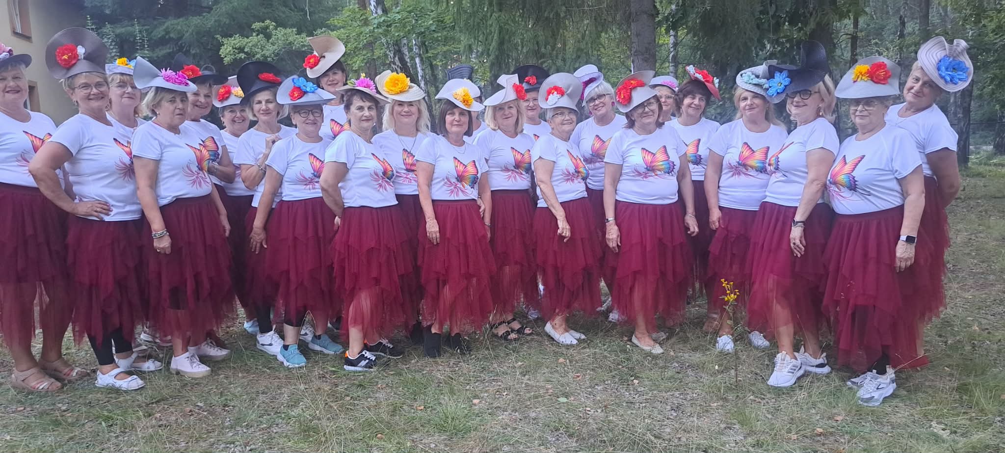 Grafika przedstawia Stowarzyszenie Kobiet 18+